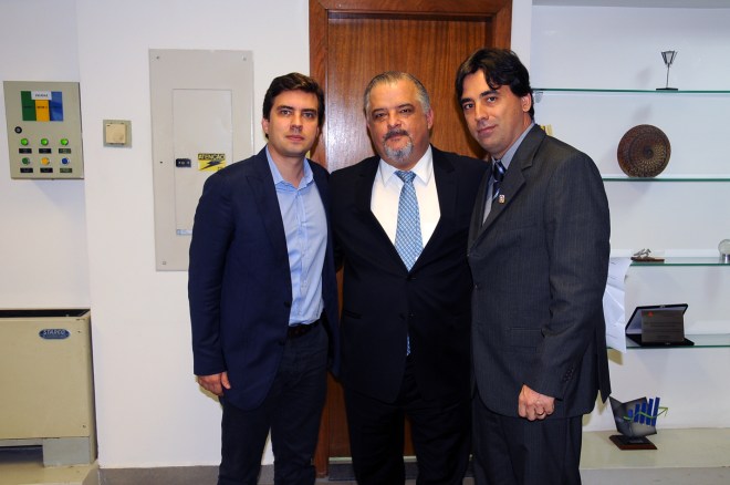 Prefeito de Marília, Vinícius Camarinha; Vice-Governador de SP, Márcio França; Presidente da ASSERTI, Elvis Fusco